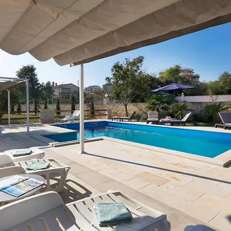 Apartment Gorgeous In With Swimming Pool
