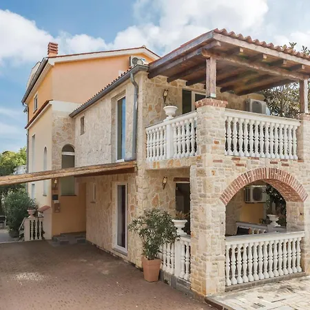 Apartment Beautiful In With Wifi